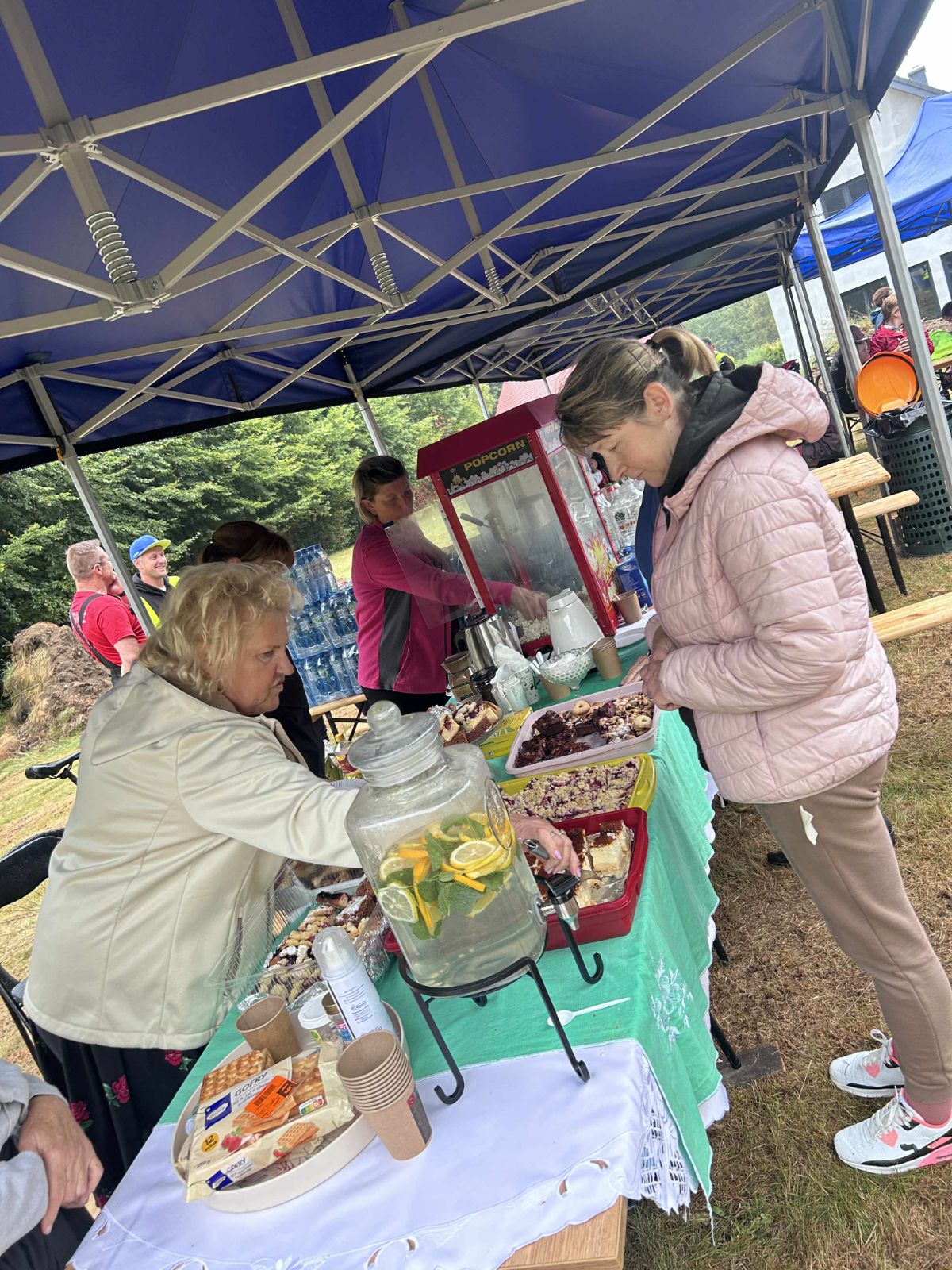 7d4e7959-9497-4ee4-95a6-e617e69d60db