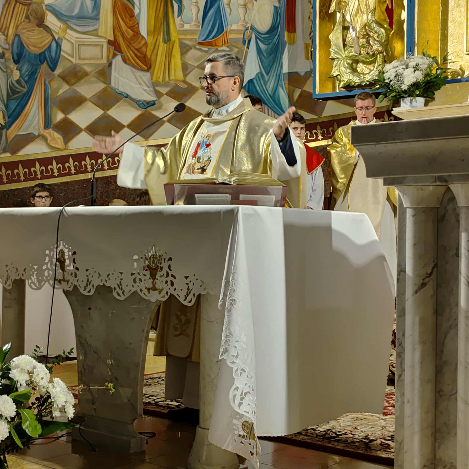 4fa6d484-631b-4c5e-a169-50b9aec45dbb