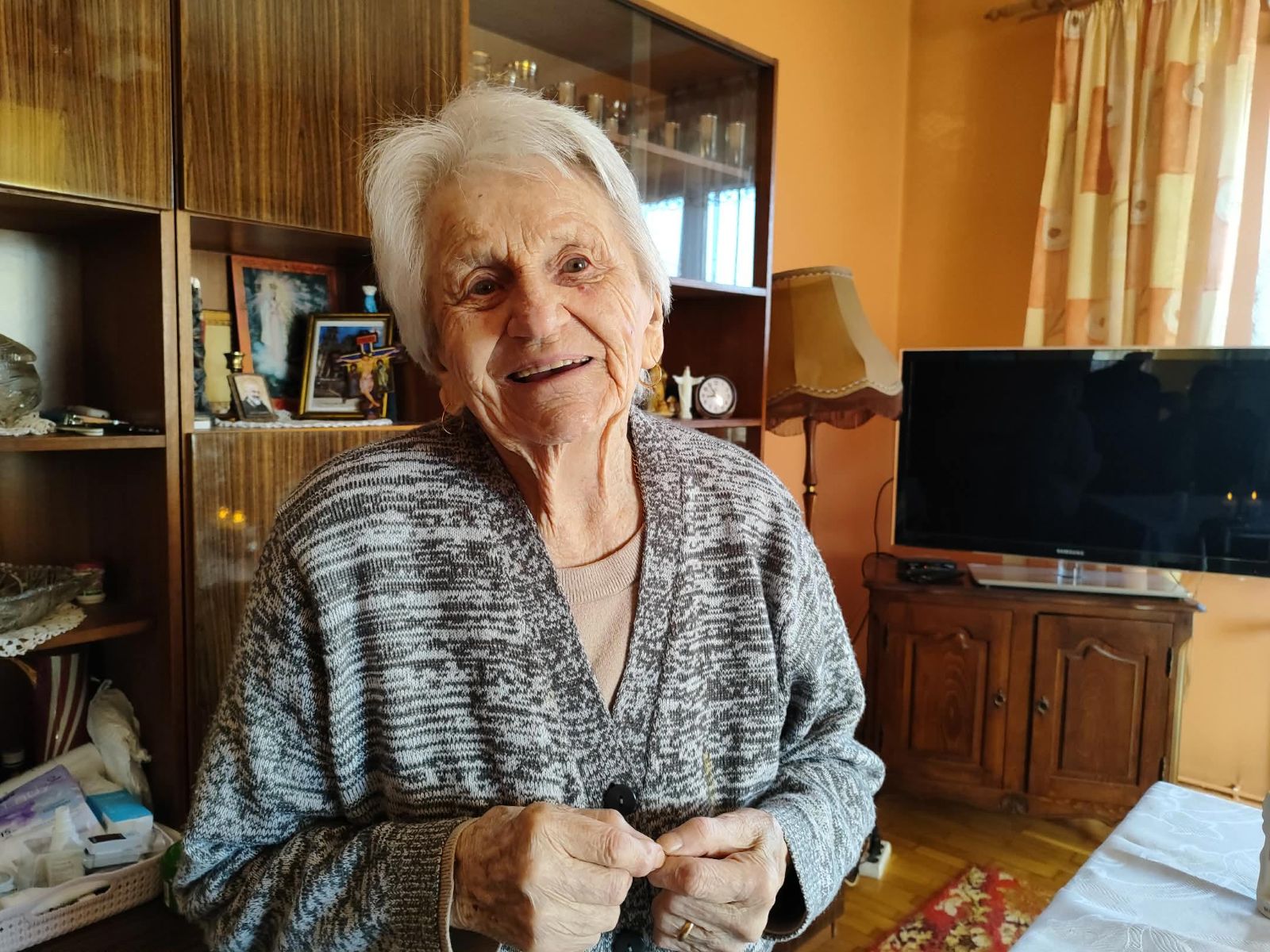 325d88b3-e9b8-4380-b928-d6e95e23437b