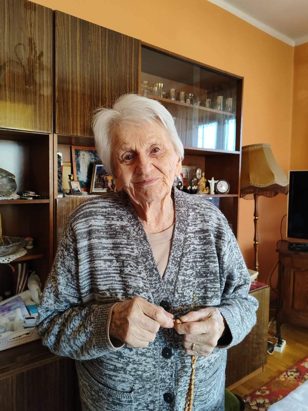 50a36ae8-176b-4cda-bda4-efeeb2d09038